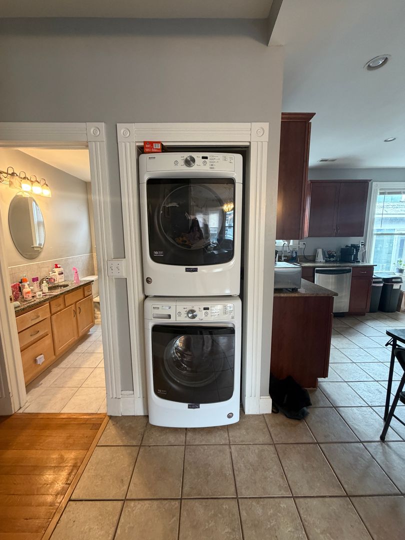 Boston (Mission Hill) House: 122 2 Calumut St