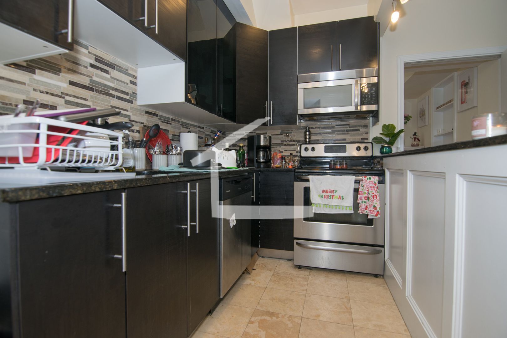 Brookline Condo: 1809 Beacon St.