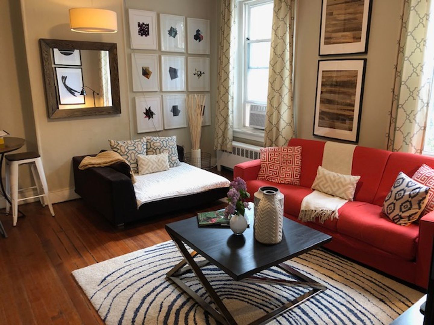 Boston House: 435 Hanover St.