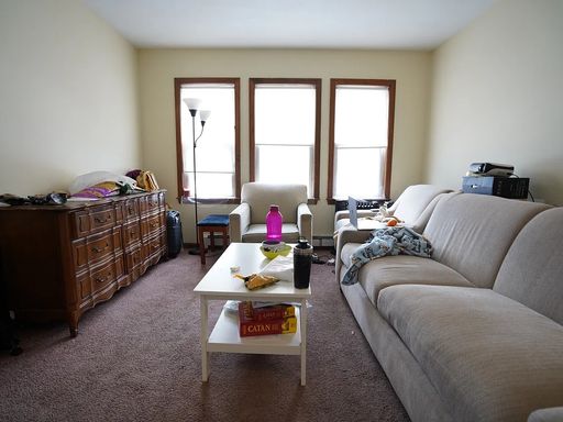 No Brokers Fee – photo 1