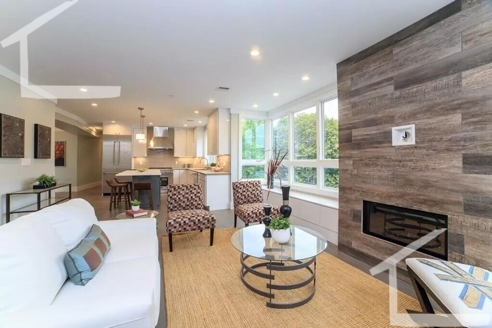 Brookline Townhome: 51 Cameron St