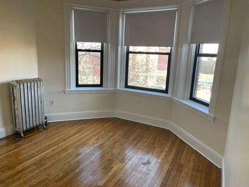 PACKARDS CORNER 4th Floor Sunny Studio, Utilities inc, Elevator, Laundry In front of T stop 4.1.2026