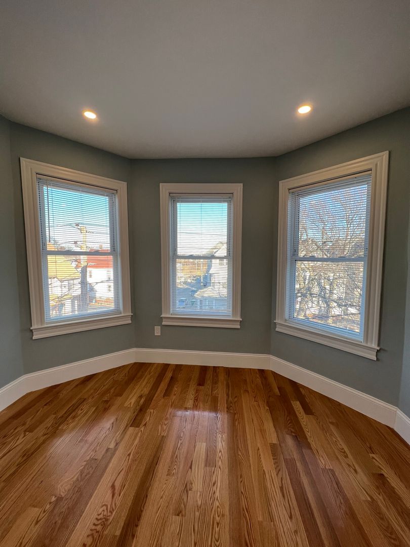 Medford Condo: 83 Winchester St