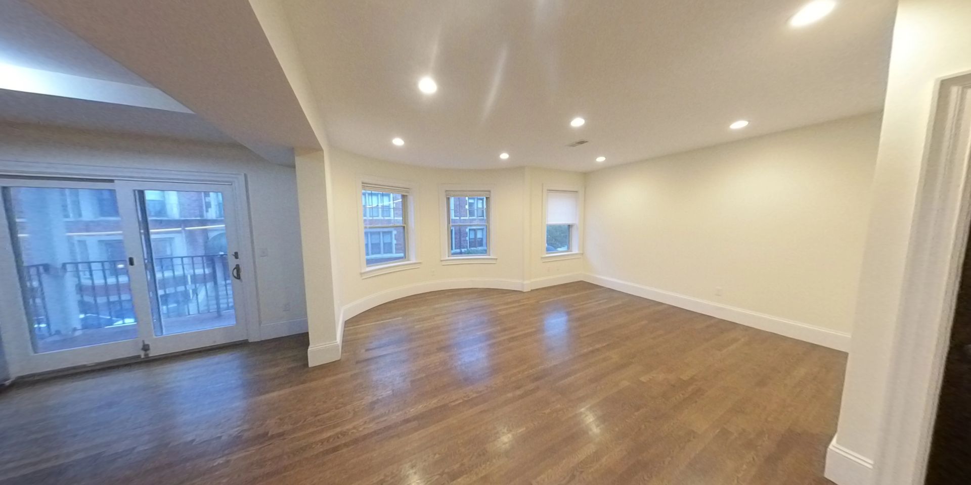 Boston Condo: 18 Commonwealth Terr,