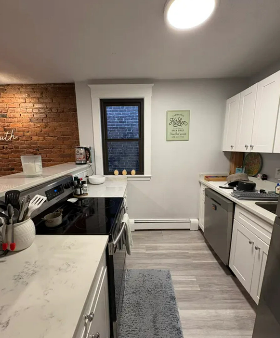 Boston Condo: 15 South St.,