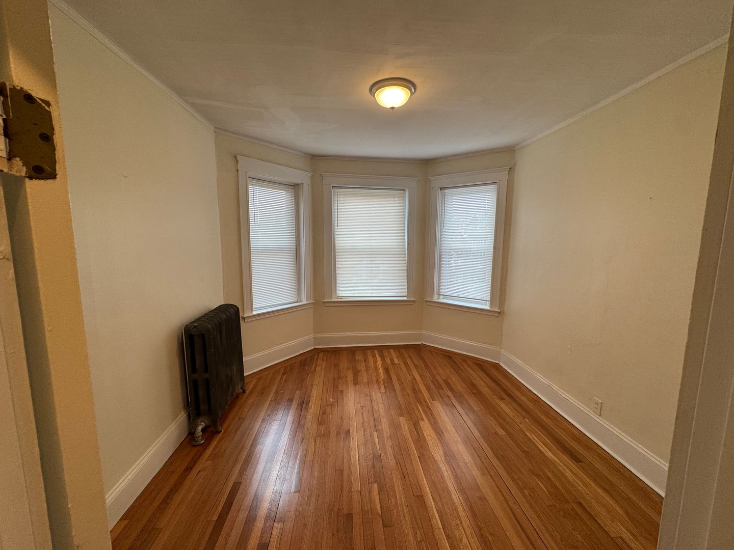 Boston Condo: 1725 Commonwealth Ave