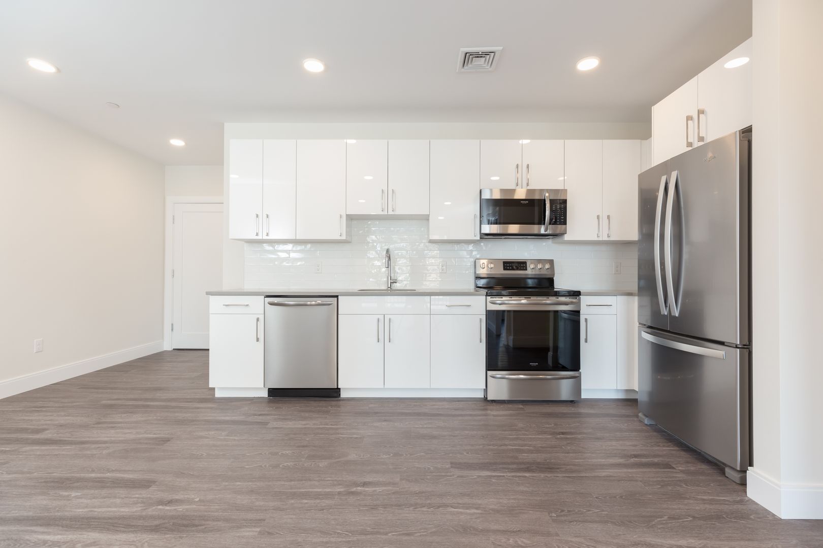 Boston Condo: 1065 Tremont St