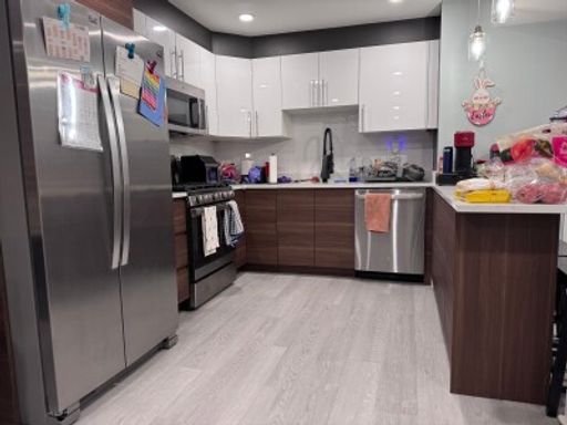 Brookline (Washington Sq.) 3 bed 2 bath -9/1! – photo 1