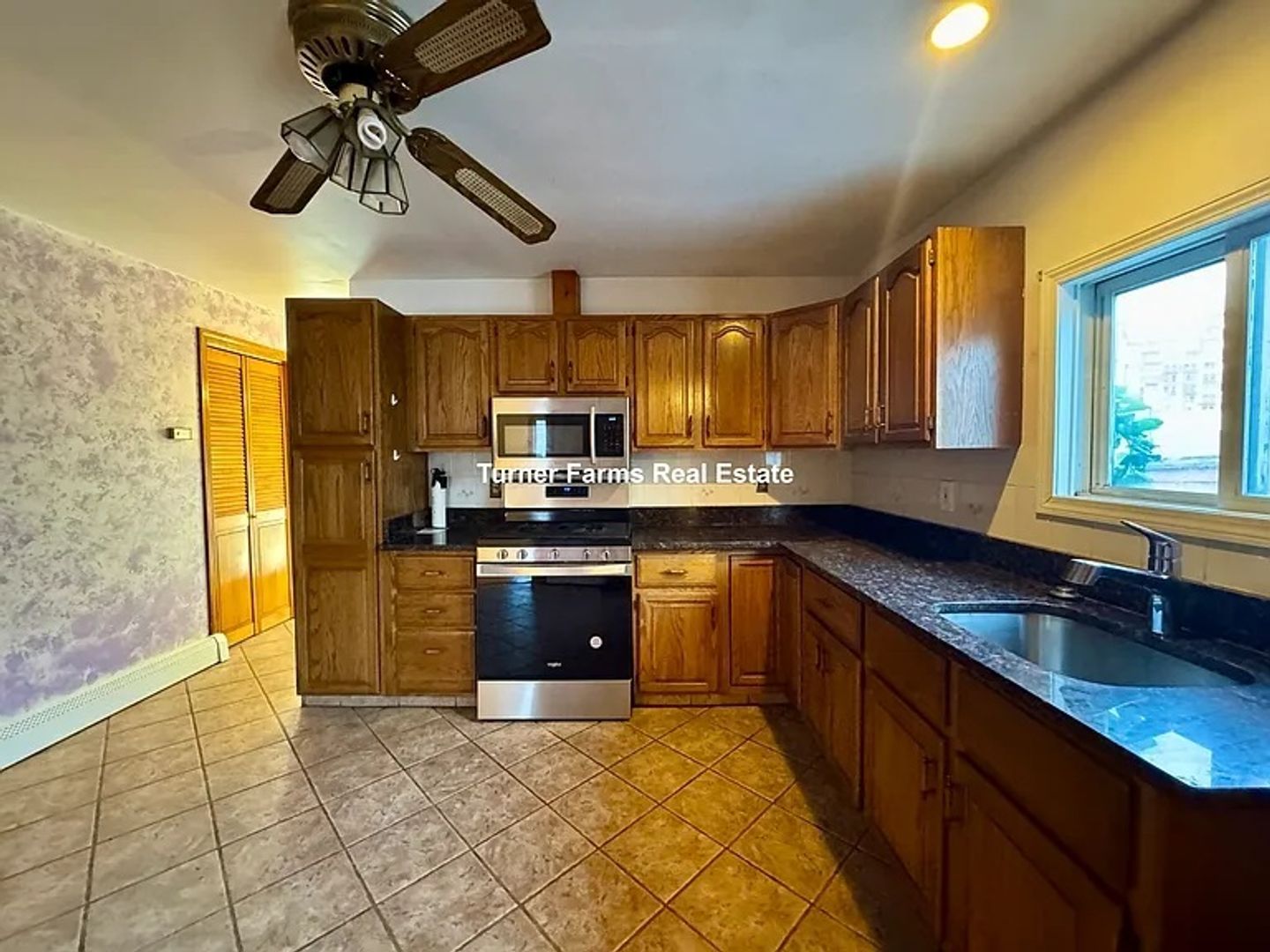 Cambridge House: 67 Gore St., #2F