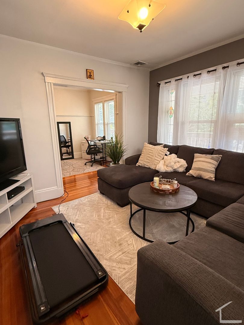 Boston Condo: 50 Langley Rd