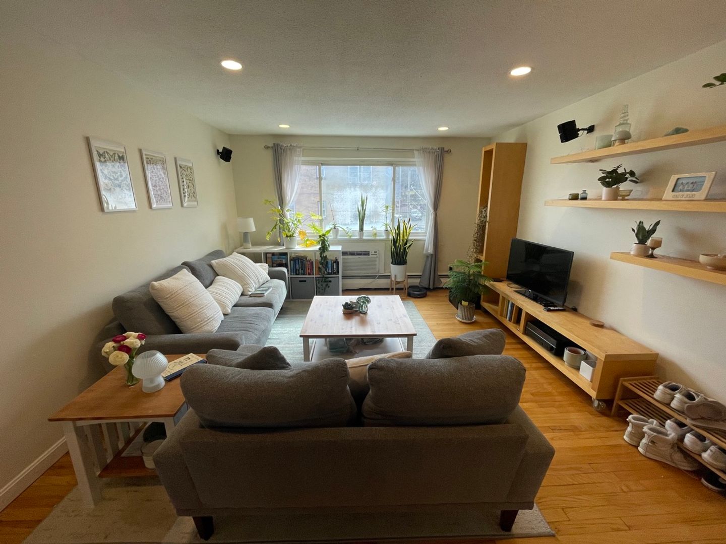 Boston House: 288 Corey Rd