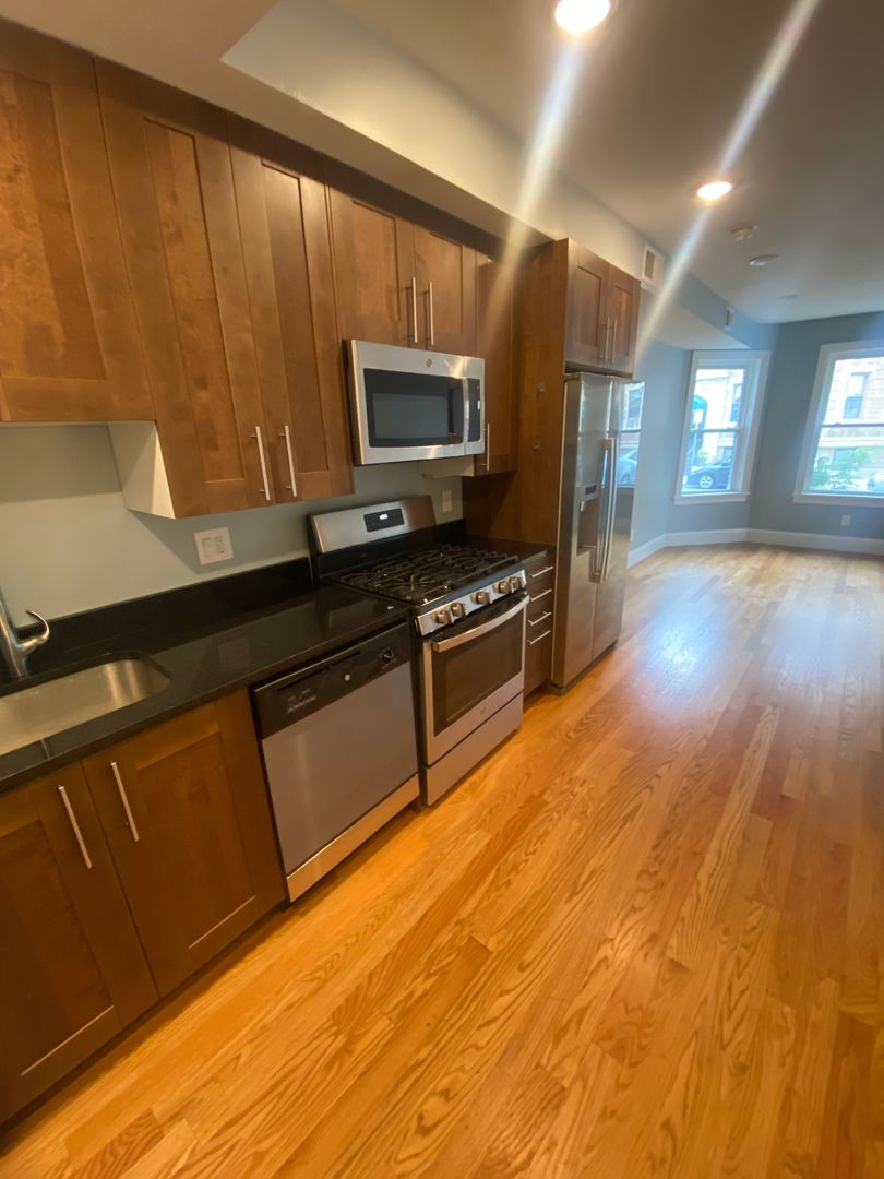 Allston Condo: 186 Kelton Street