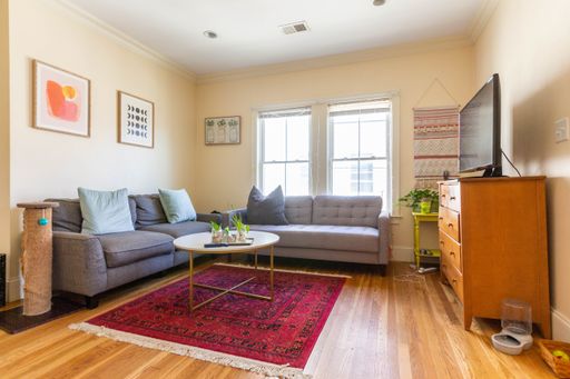 Brighton 4 Bed – Renovated – Central A/C – No Fee – 6/1 – photo 1