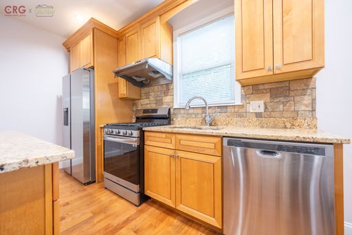 Bright and Sunny 3 bed 1 bath – photo 1