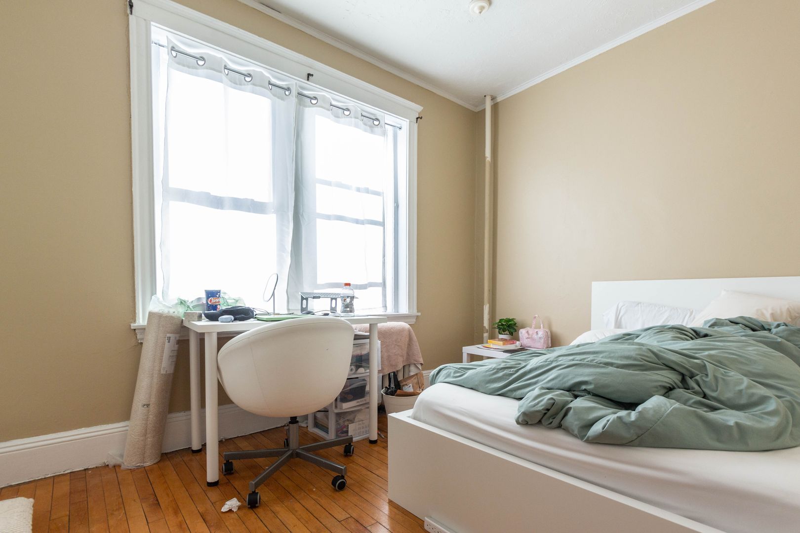 Brookline Condo: 74 Egmont St