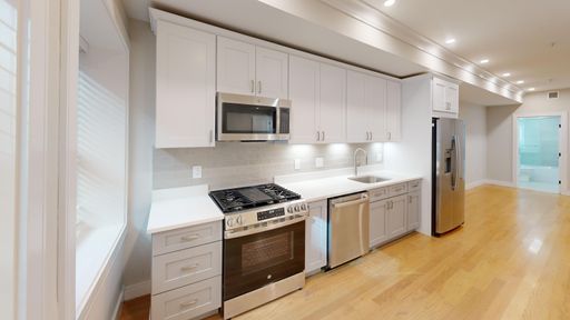 Theatre District 3 Bed – W/D in Unit – No Fee – 9/1