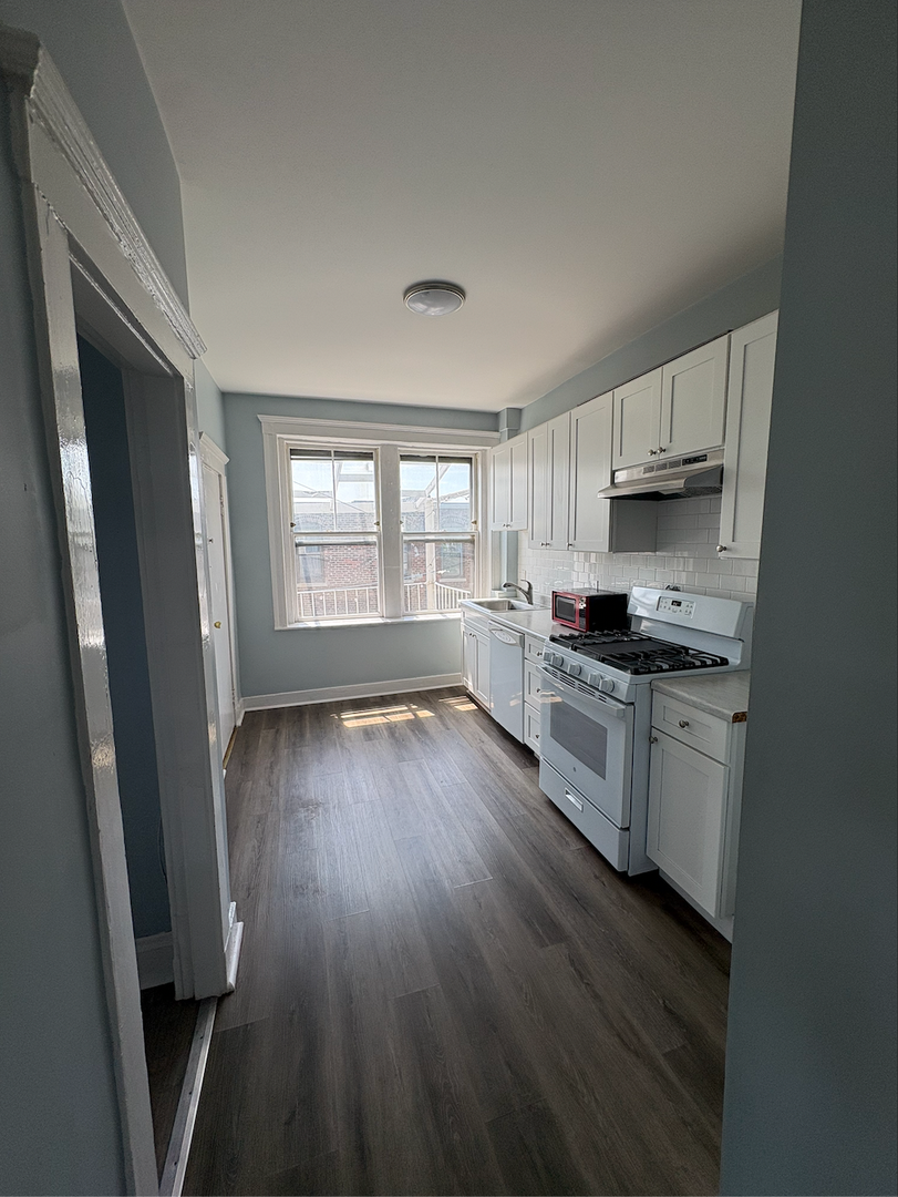 Boston Condo: 49 Hooker Street