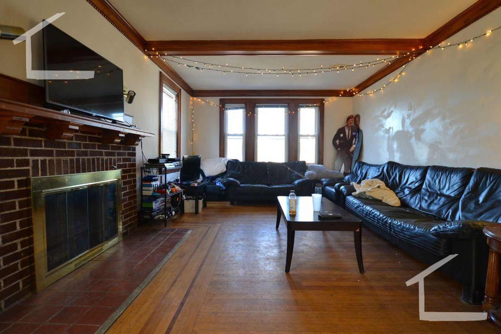 Brighton House: 122 Lake St