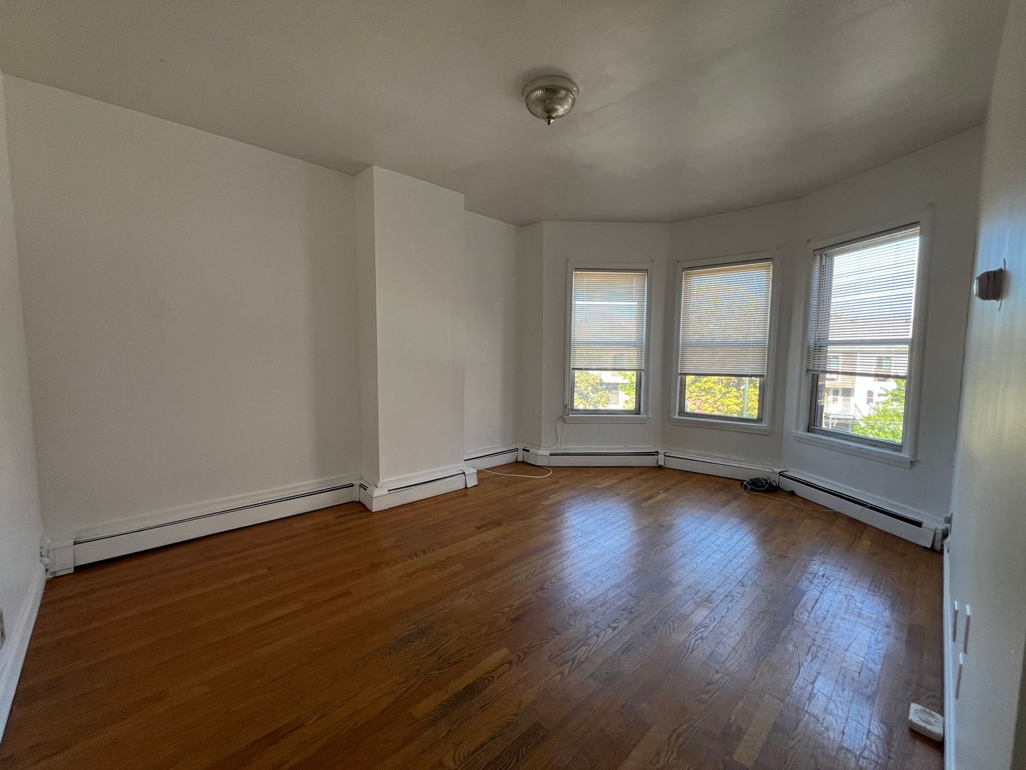 Boston Condo: 846 Huntington Ave