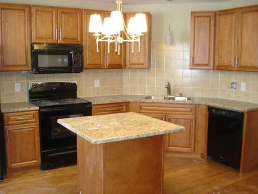 5 BED/2 BATH NEAR B.U. FOR 9/1/2026 – photo 1