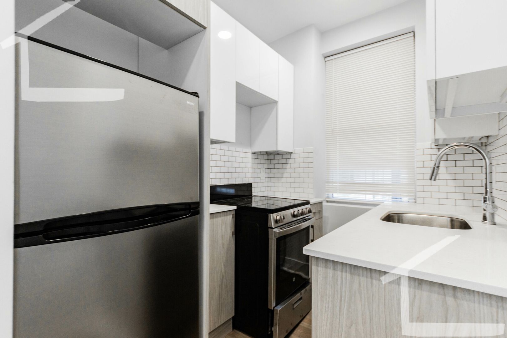 Boston House: 1111 Park Drive