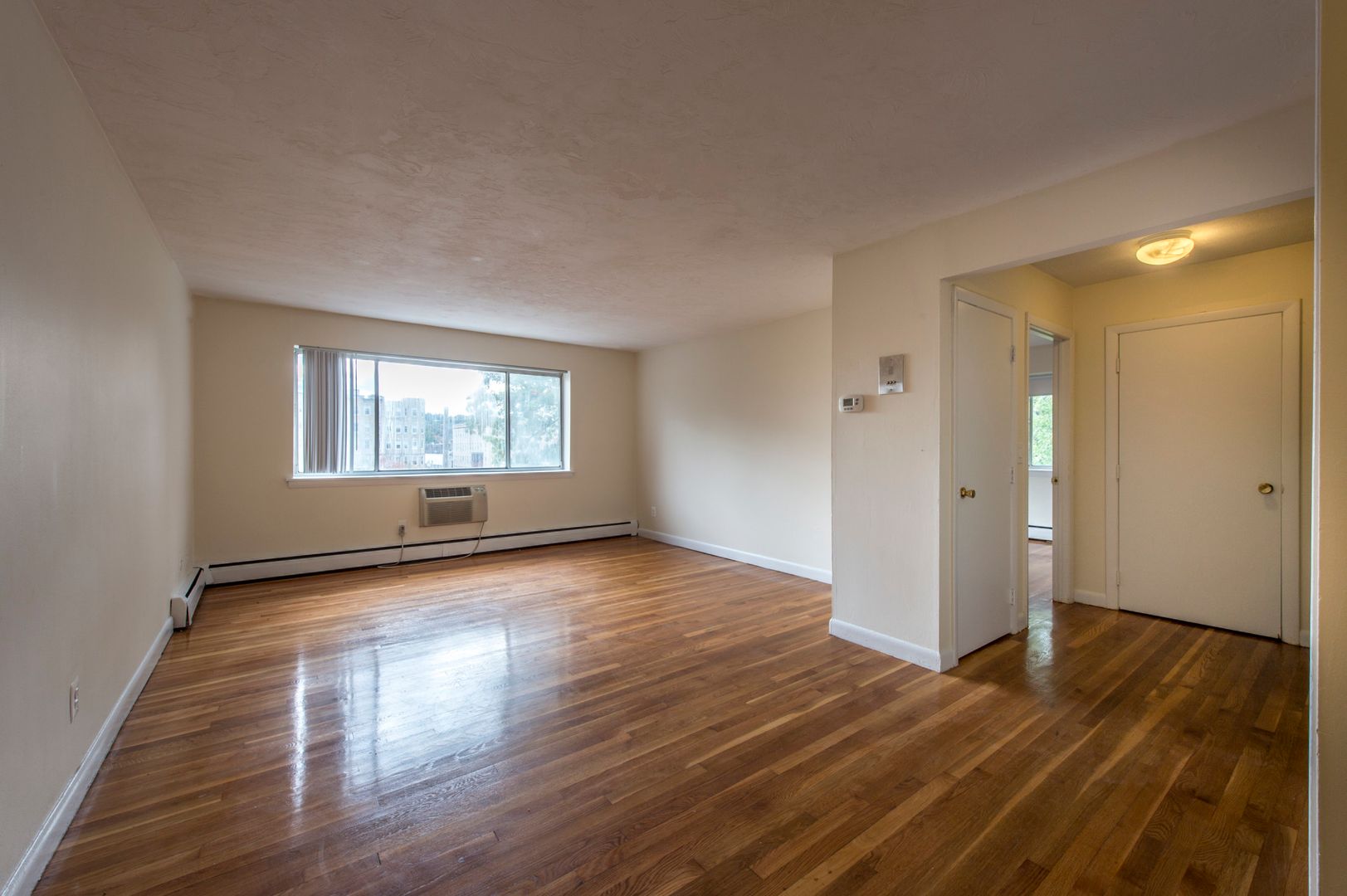 Boston Condo: 84 Gardner St