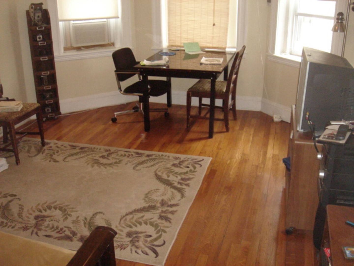 Boston House: 239 Kelton st