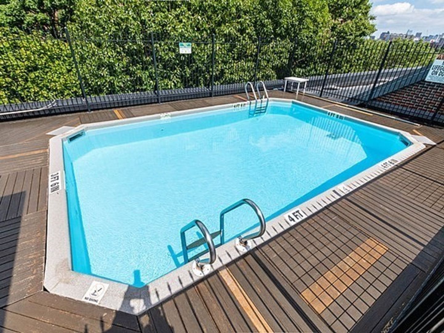 Brookline Condo: 135 Pleasant Street