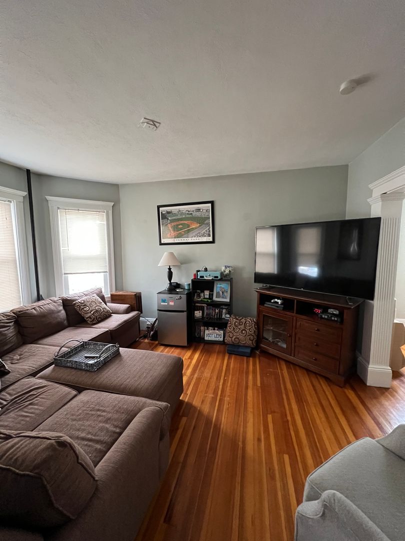 Brighton Condo: 31 Justin Rd