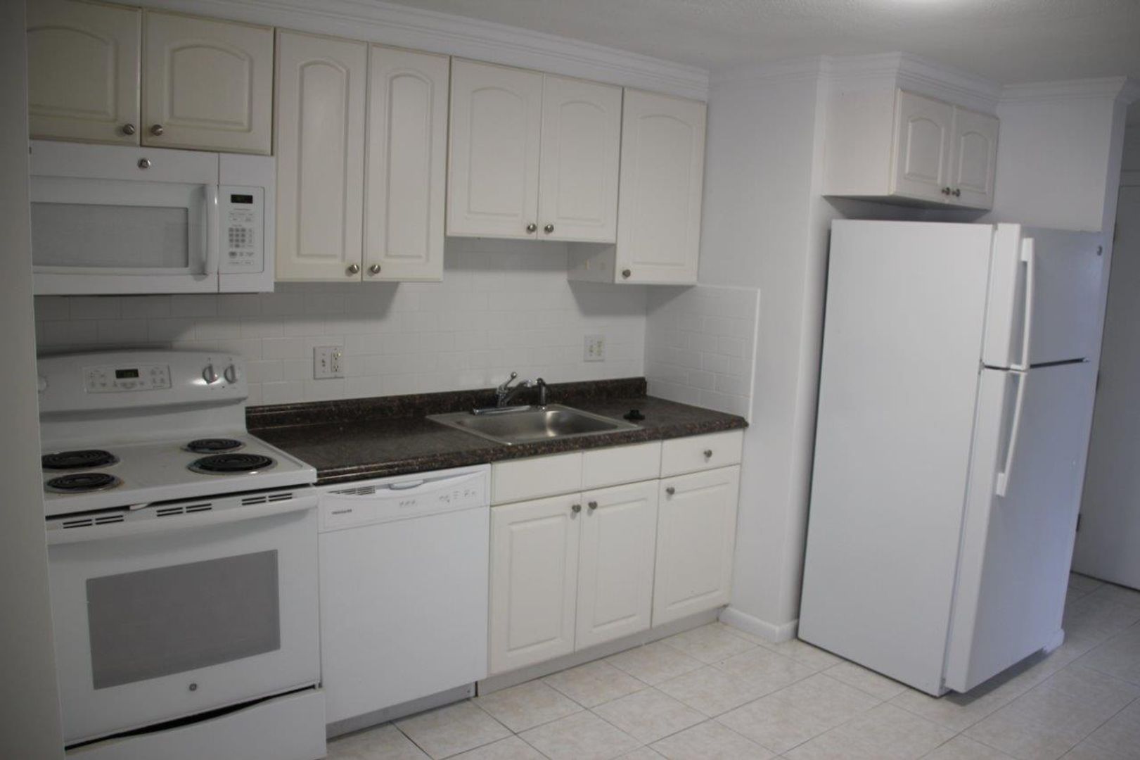 Boston Condo: 16 Westford St