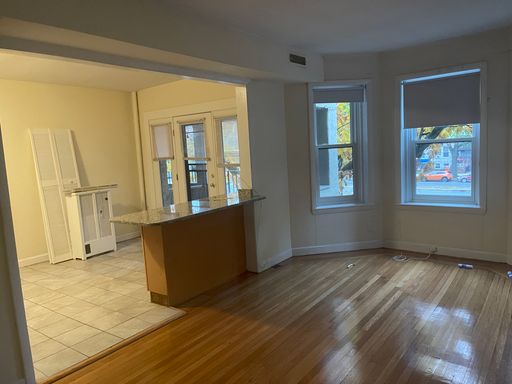 PACKARDS CORNER FREE MONTH Renovated 3 bed NO FEE ..Open Layout, Porch, 1.5 bath equal Large bedrooms 9.1 – photo 1
