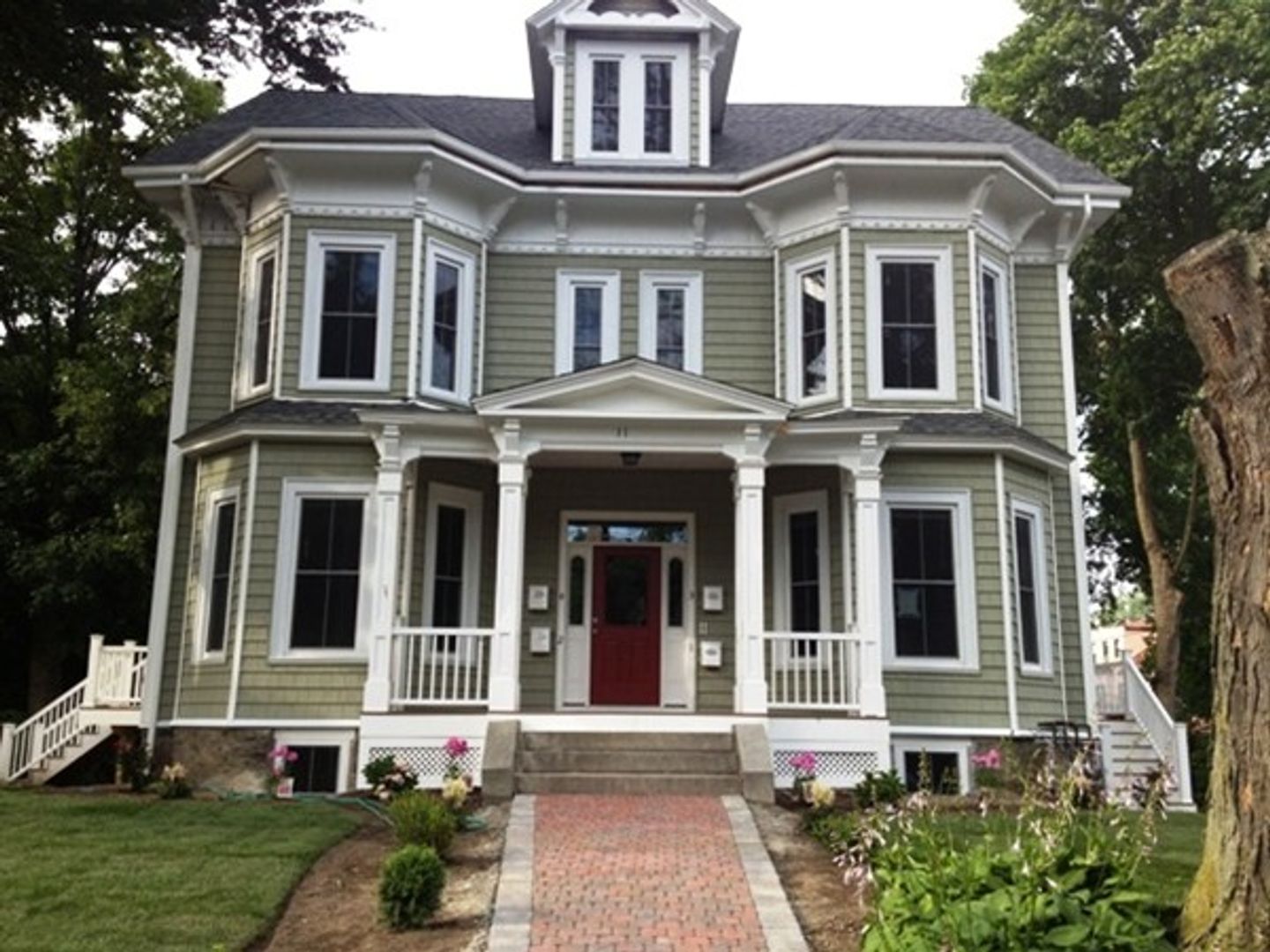 Boston Condo: 11 Sparhawk St.