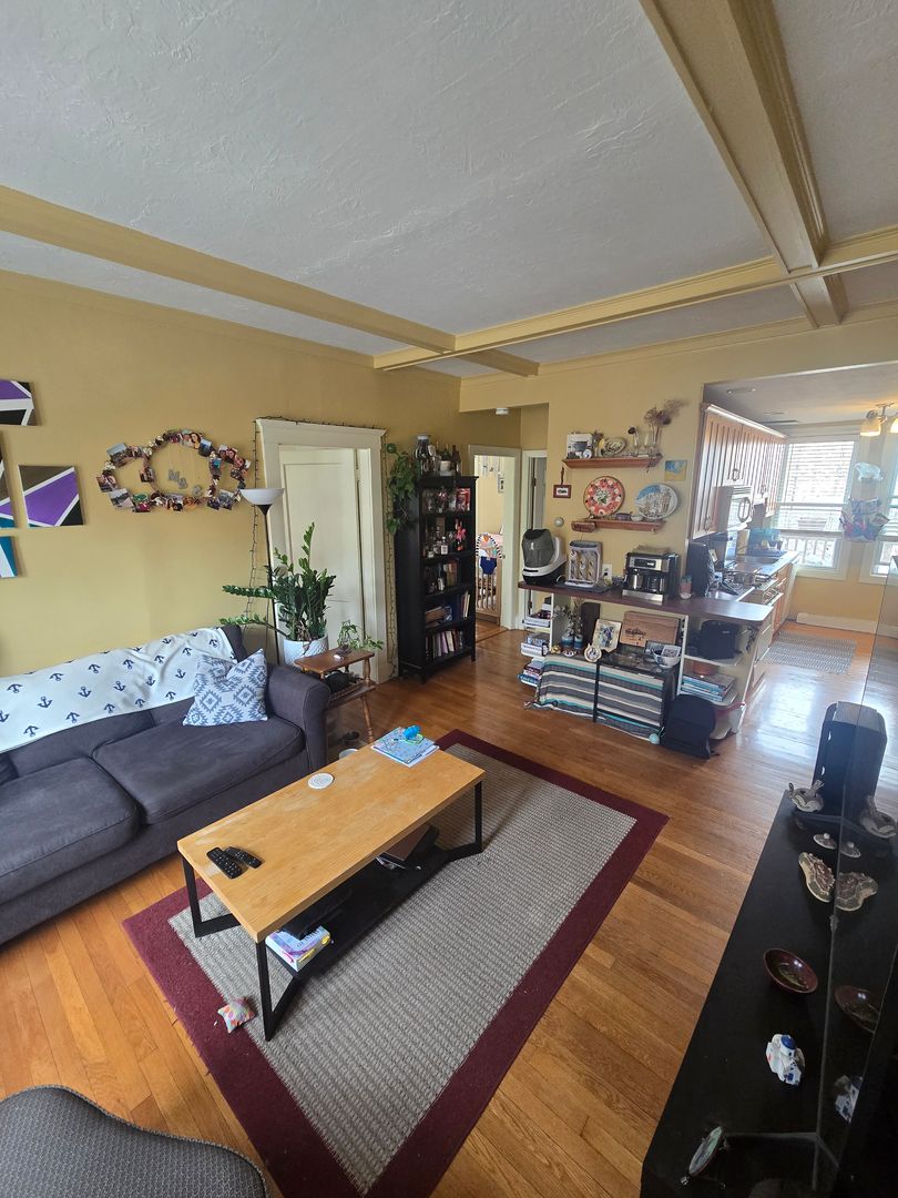 Brighton Condo: 1714 Commonwealth Ave