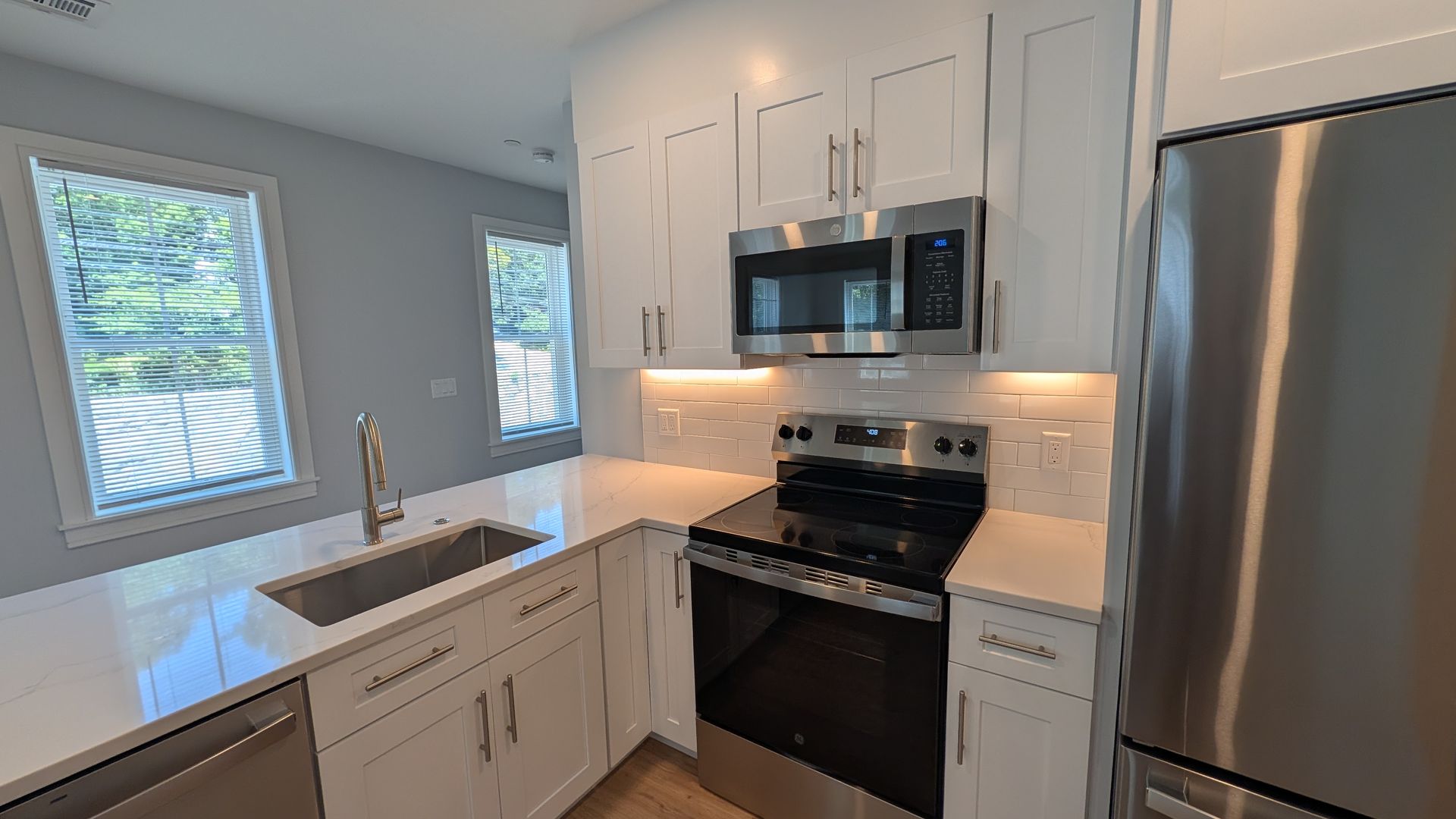 Boston Condo: 122 Kenrick St.