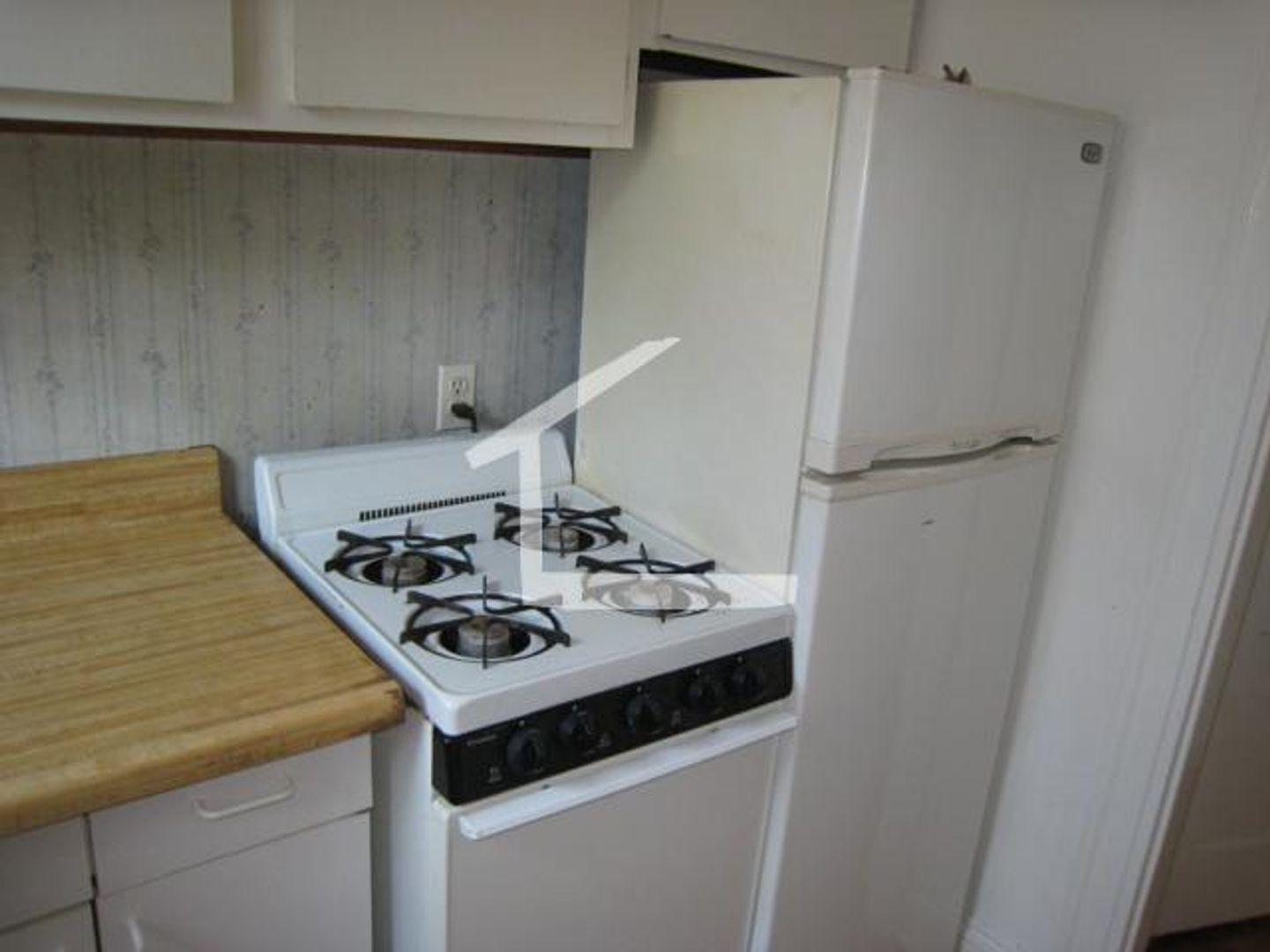 Boston House: 317 Allston St