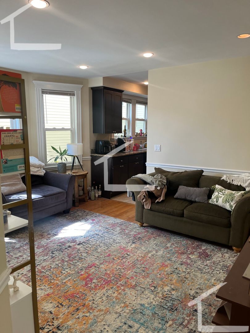 Boston Condo: 60 Atkins St