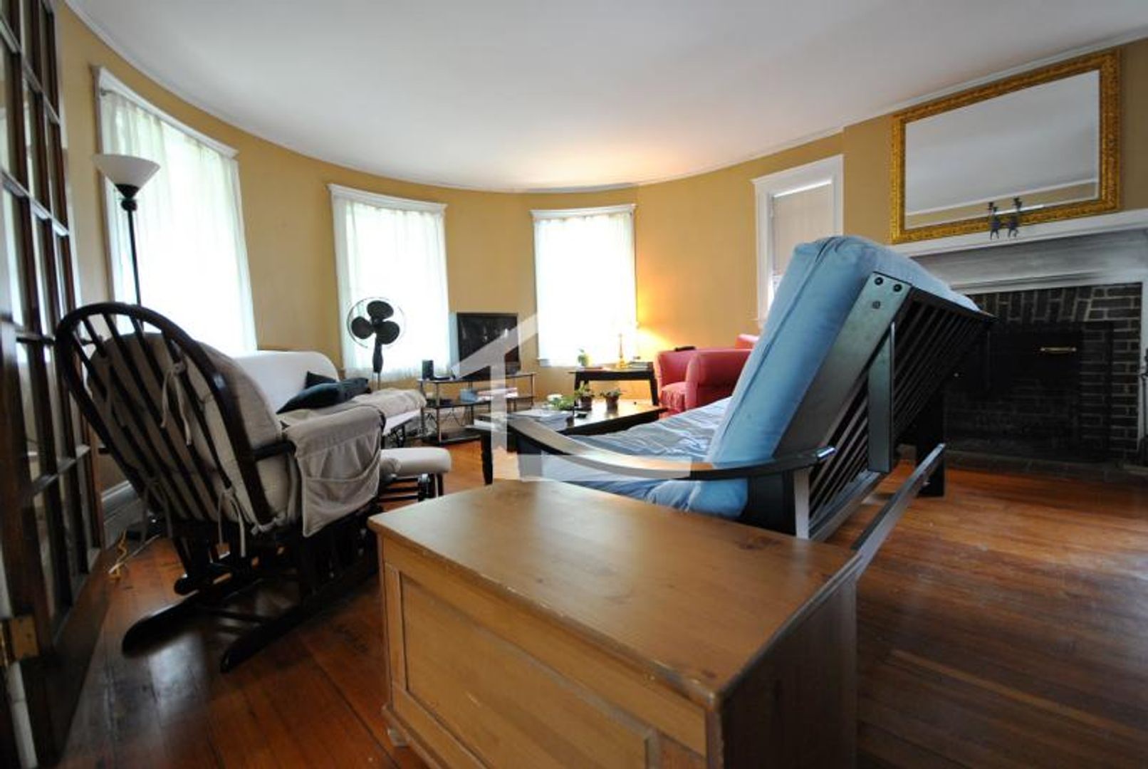 Boston Condo: 11 Burton St