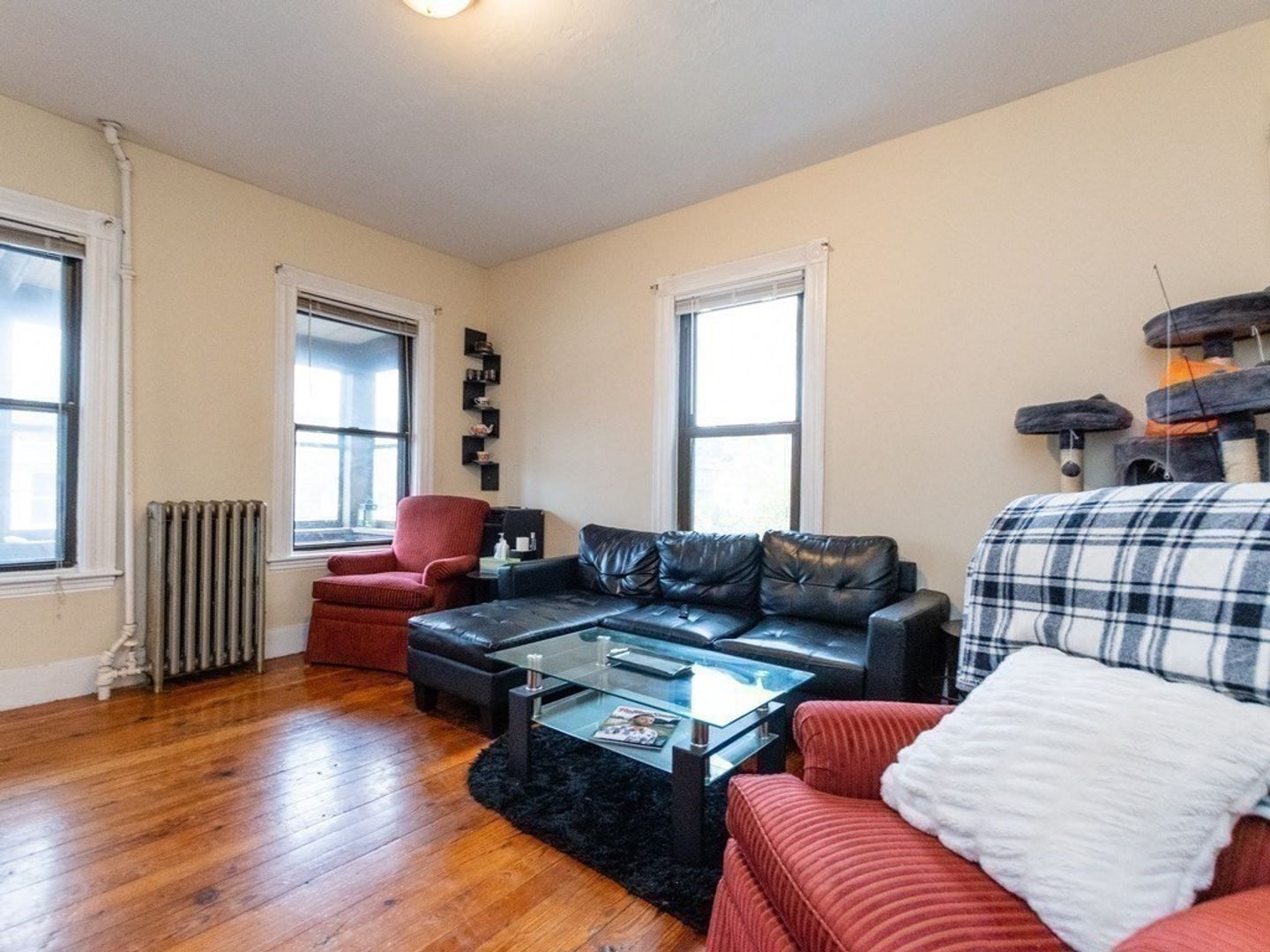 Boston Condo: 3 Cushman Rd