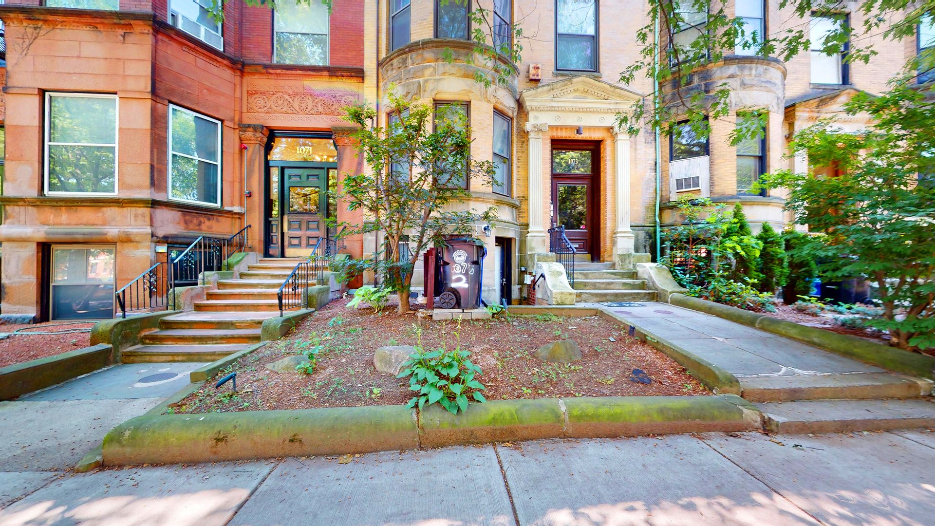 Brookline Condo: 1071 Beacon St