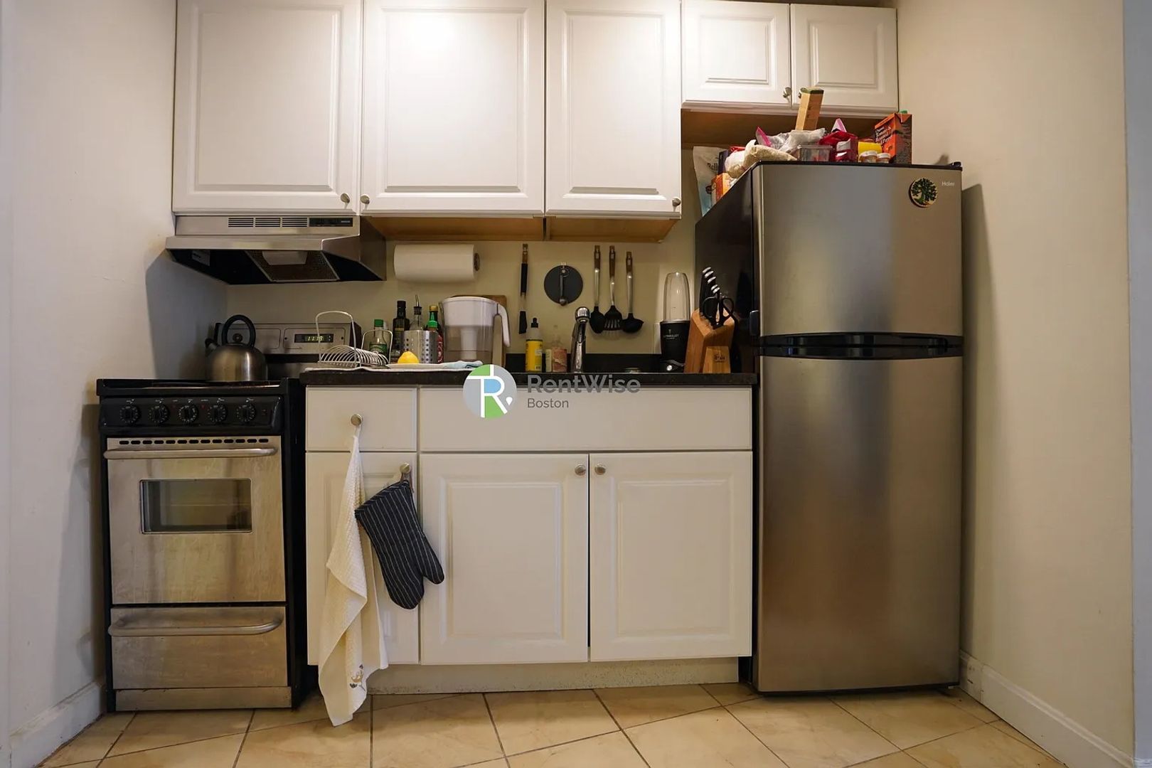 Boston Condo: 528 Beacon St