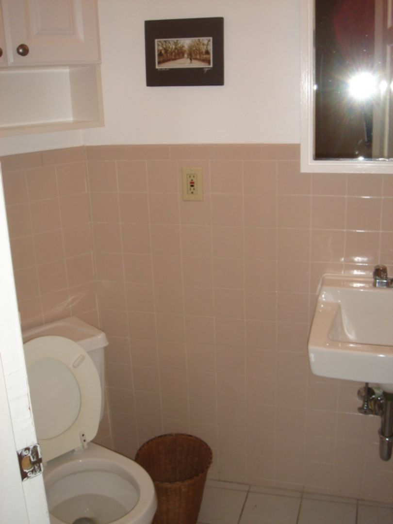 Boston House: 366 River way