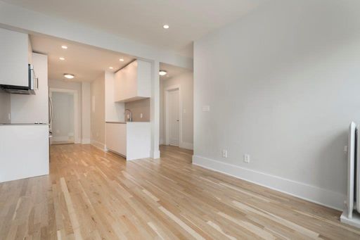 3 bed/1 bath in Brighton – photo 1