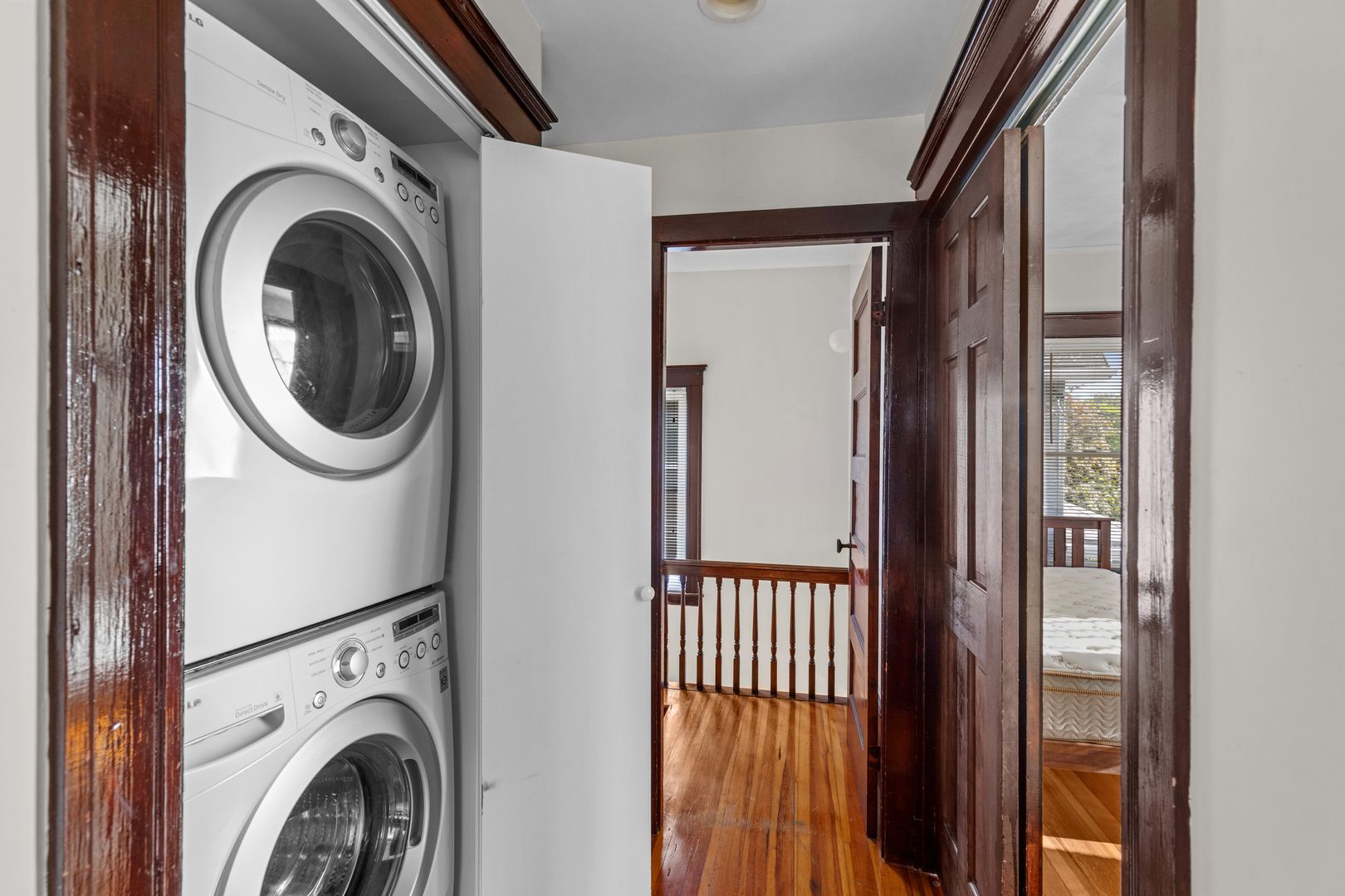 Brookline Condo: 66 Hobart St