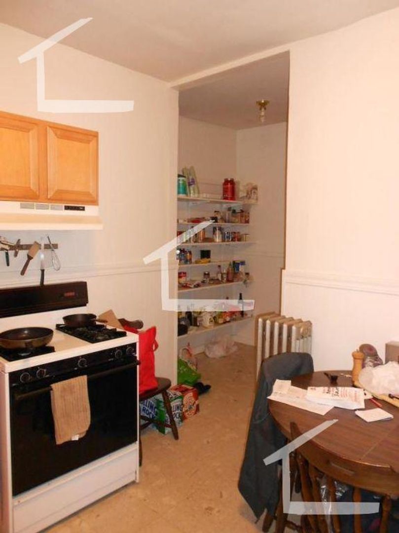 Boston House: 6 Gardner Terr.