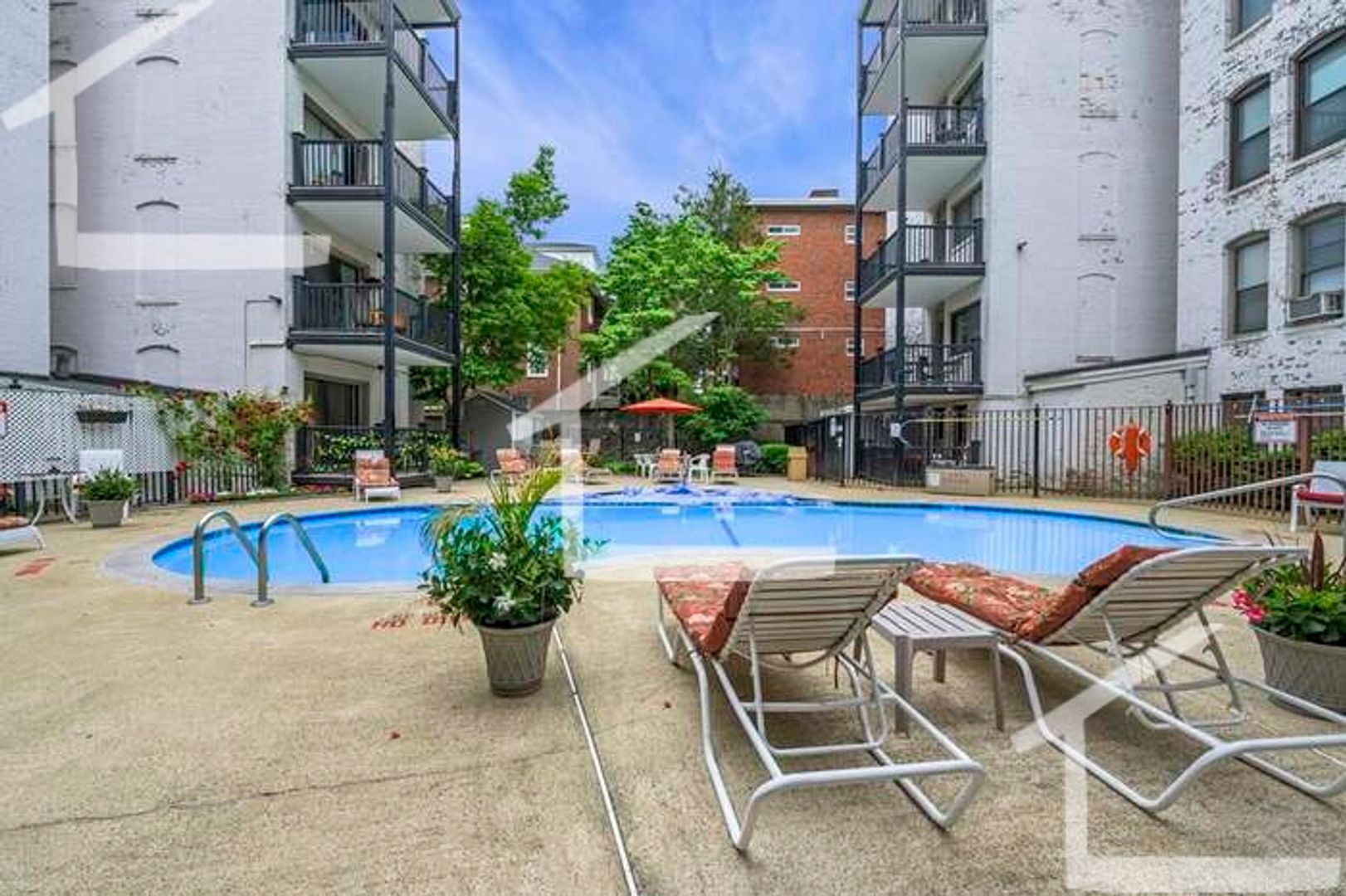 Boston Condo: 28 Commonwealth Ter.,