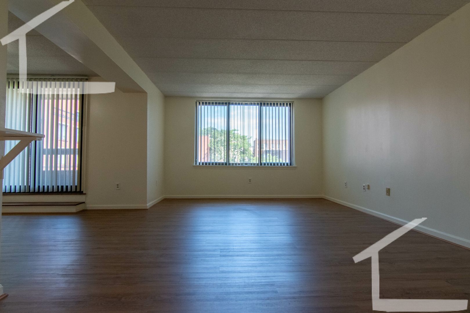 Boston Condo: 87 Brainerd rd