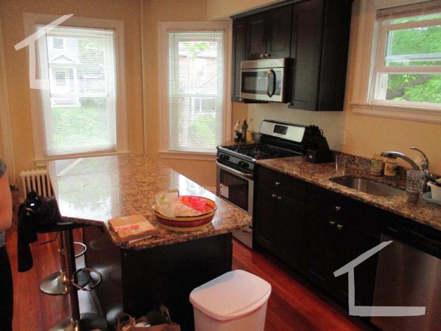 Boston House: 73 Leicester St