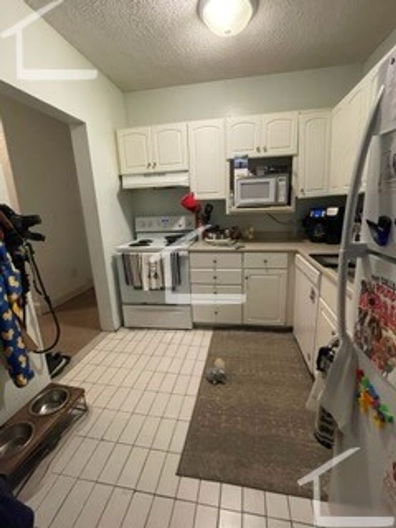 Boston Condo: 118 strathmore