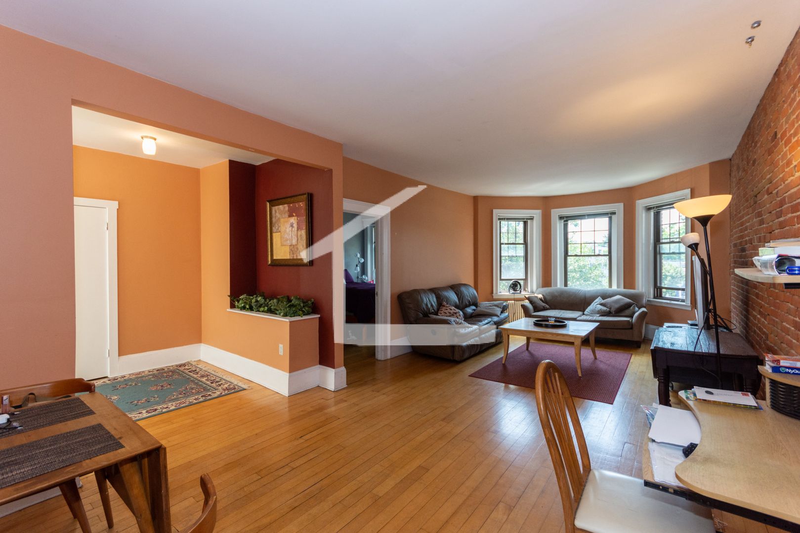 Allston Condo: 1165 Commonwealth Ave