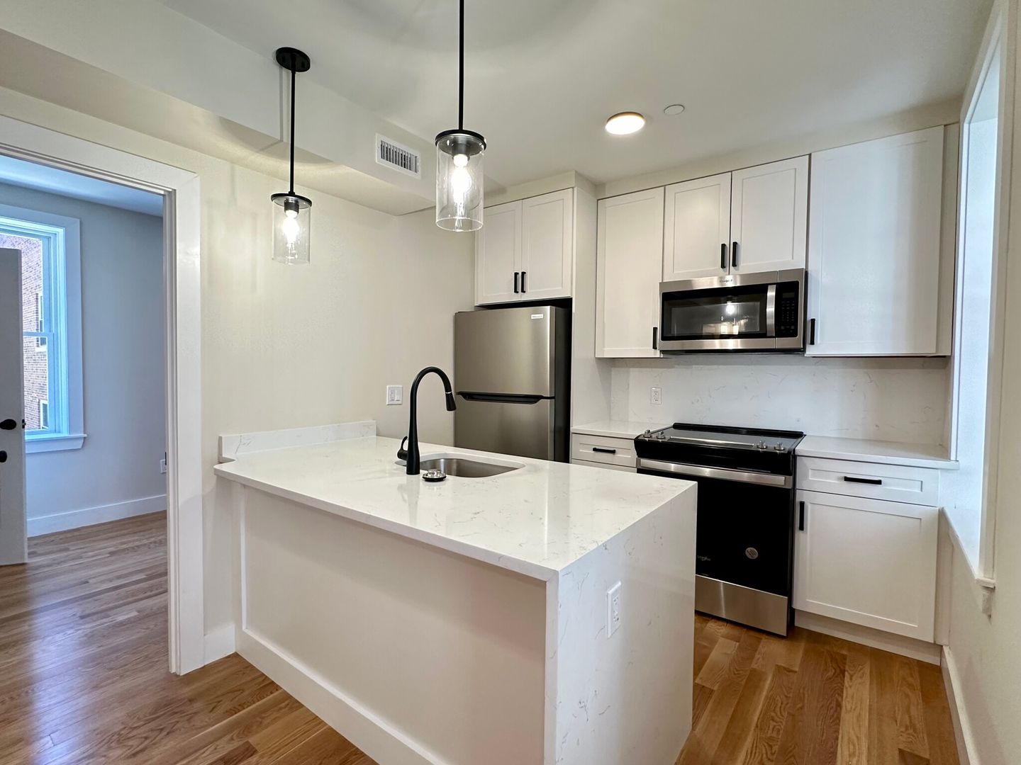 Boston Condo: 64 North Margin St